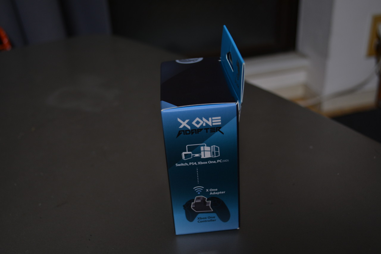 Xone　アダプター　Brookの箱（側面）